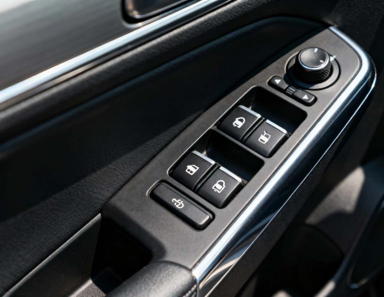 Application of Kangerle Tact Switch KEL-E035 on Car Power Windows